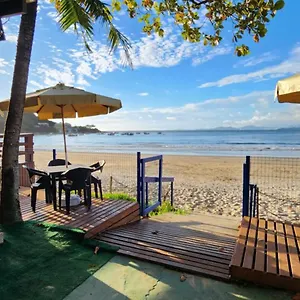  Quarto em Acomodações Particulares Enseada São Miguel De Frente O Mar, Em Penha, Próximo Ao Beto Carrero